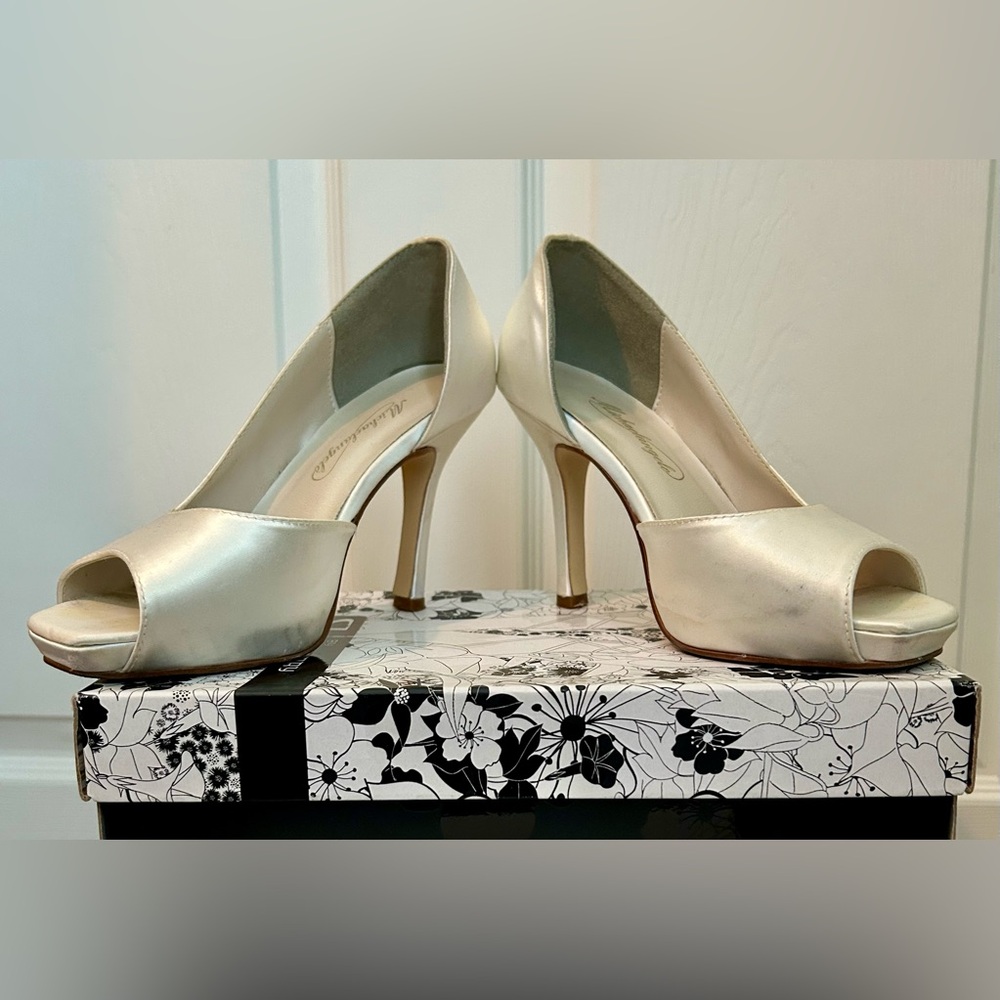 Elegant Cream Peep-Toe Heels